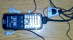 Отдается в дар «Гарнитура с диском для Nokia 6230i»