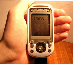 Отдается в дар «Sony Ericsson 550»