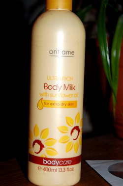 Отдается в дар «Ultra Rich Body Milk with Sunflower Oil»