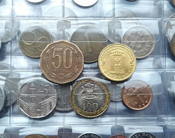 Отдается в дар «Монеты разных стран!»