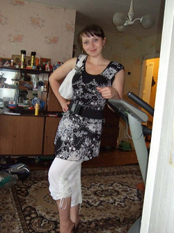 Отдается в дар «Штаны женские укороченные рр48»