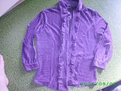 Отдается в дар «Женская блузка 50 размера»