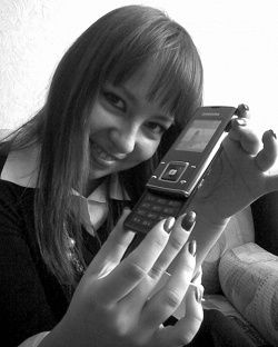 Отдается в дар «samsung sgh-j600e»