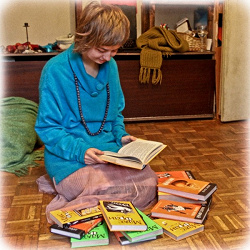 Отдается в дар «книги Макса Фрая»