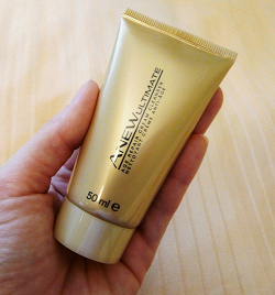 Отдается в дар «anew ultimate (avon)»