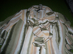 Отдается в дар «блузка женская, размер 52 -новая!»