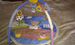 Отдается в дар «игровой коврик для малышей»