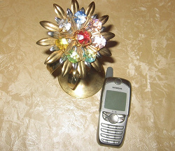 Отдается в дар «сотовый телефон SIEMENS SL45»