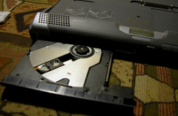 Отдается в дар «dvd-rom»