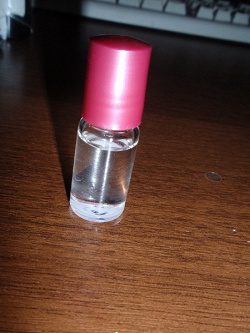 Отдается в дар «4 парфюма Mary Kay»