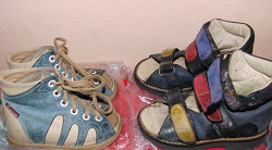 Отдается в дар «2 пары детских ортопедических ботиночек»