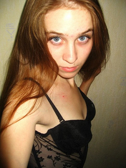 Отдается в дар «Женская одежда. Верх.»