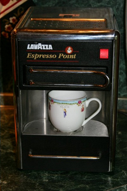 Отдается в дар «•Кофе-машина Lavazza Espresso Point•»