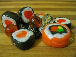 Отдается в дар «браслет для любителей суши:)»