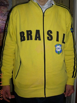 Отдается в дар «Канареечная кофта Brasil»