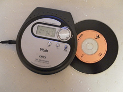 Отдается в дар «CD MP3 плеер Vitek»