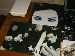 Отдается в дар «Постеры с Evanescence, 8 шт.»