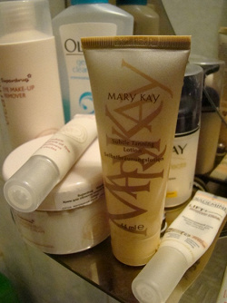 Отдается в дар «Автозагар от Mary Kay»