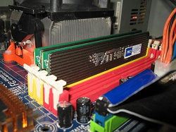 Отдается в дар «ОП Patriot PDC22G8500ELK (2 x 1Gb, 1066Mz, DDR2)»