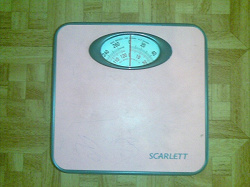 Отдается в дар «Весы напольные Scarlett SC-210 (розовый)»