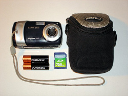 Отдается в дар «Фотоаппарат Samsung Digimax А402»