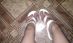 Отдается в дар «Обувь Сабо белые»
