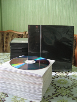 Отдается в дар «Коробочки от DVD дисков…»