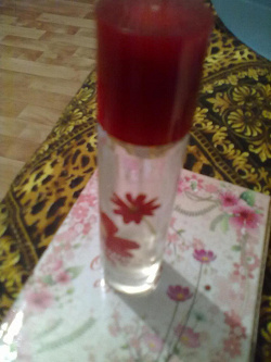 Отдается в дар «FlowerParty Yves Rocher»