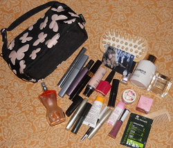 Отдается в дар «Косметичка MARY KAY»