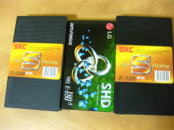 Отдается в дар «Видеокассеты VHS и S-VHS(новые)»