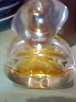Отдается в дар «Tomorrow Avon для женщин»