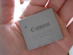 Отдается в дар «Батарейка для фотика Canon (2 шт)»