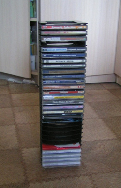 Отдается в дар «подставка под CD диски»