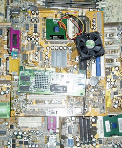 Отдается в дар «Материнская плата + CPU №2»