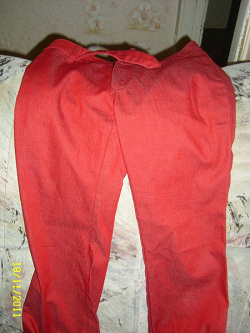 Отдается в дар «Красные штаны»