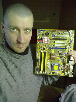 Отдается в дар «Материнская плата Asus»
