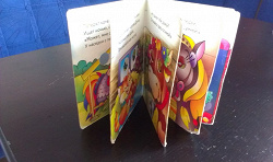 Отдается в дар «Книжка детская, мелки для рисования»