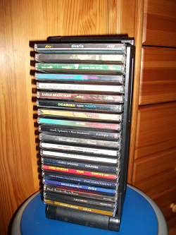 Отдается в дар «Подставка для CD дисков»
