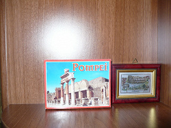 Отдается в дар «маленький набор открыток из Помпеи»