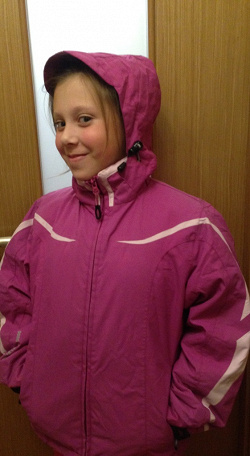 Отдается в дар «Зимняя курточка на девочку 10 лет»