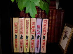 Отдается в дар «Книги И.Хмелевской»