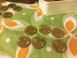 Отдается в дар «10 рублевые монеты и один рубль в дар нумизматикам»