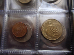 Отдается в дар «монеты иностранные, осталась Украина 10 копеек 1 штука»