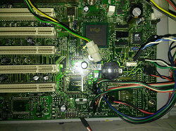 Отдается в дар «материнская плата + Pentium 4 + 512МБ»