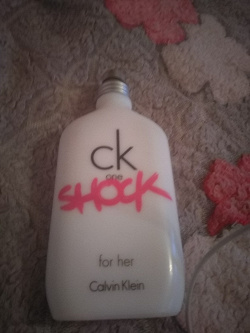 Отдается в дар «Духи женские Calvin Klein One Shock»