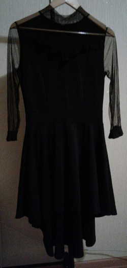 Отдается в дар «Нарядное чёрное платье 46 р»