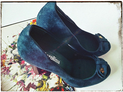 Отдается в дар «Зеленые женские туфли»