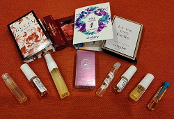 Отдается в дар «Ароматный дар: пробники парфюма»