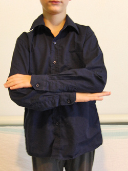 Отдается в дар «Рубашка школьная 2 шт. на мальчика, рост 134»
