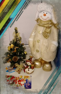 Отдается в дар «Новогодняя фигурка-снеговик»
